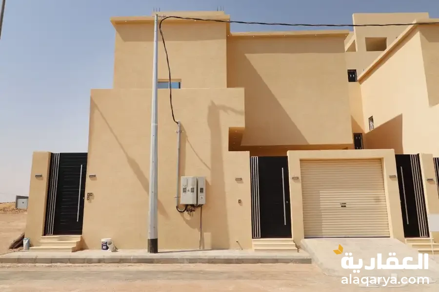 #للبيع فيلا مساحة 350 متر نظام دور وثلاث شقق