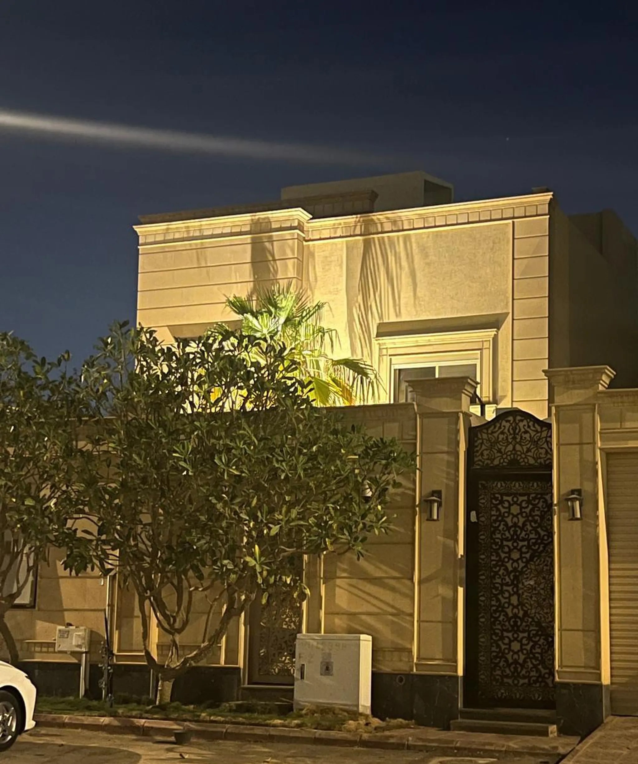 #للبيع فلة فاخرة بحي الحمرا بالرياض