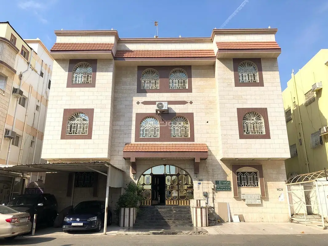 #عمارة قريبة من شارع التحلية